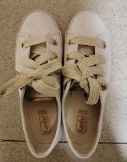 What stores sell keds outlet