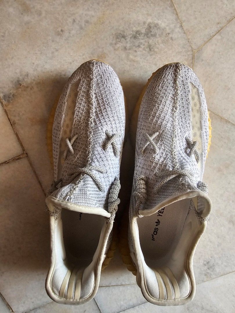 Yeezy 350 static reflective on feet best sale