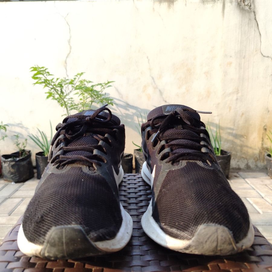 44 NIKE DOWNSHIFTER 8 BLACK WHITE SEPATU NIKE A1 354
