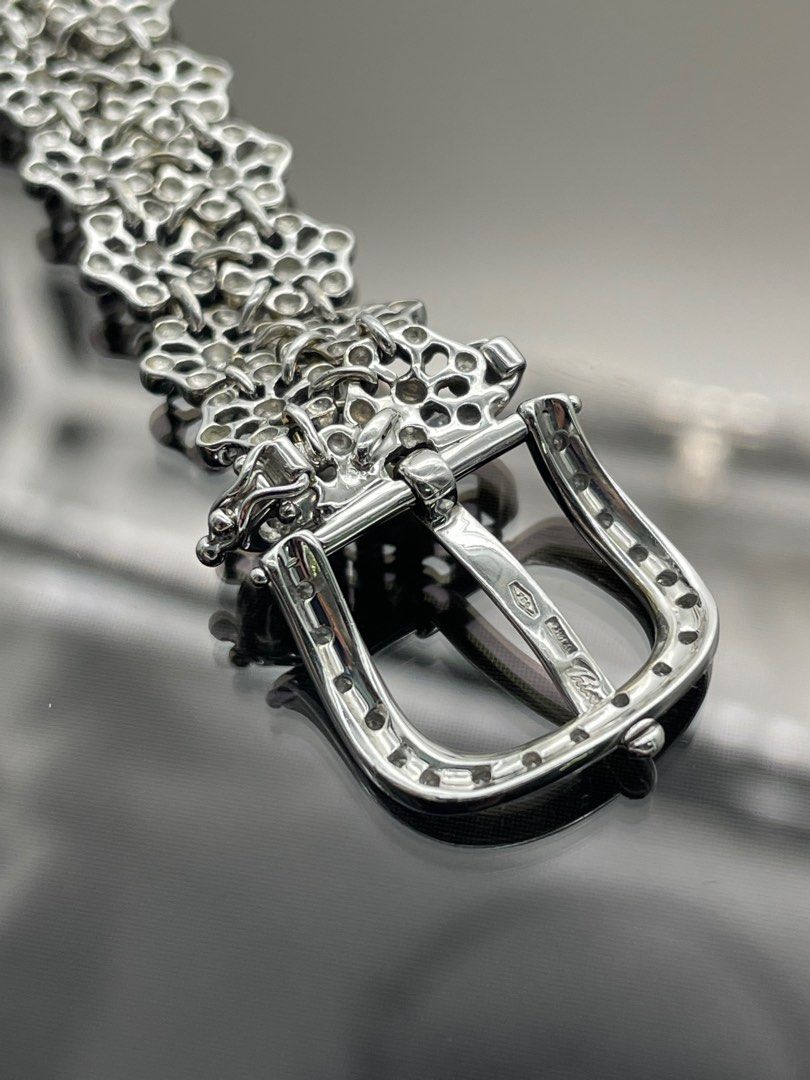 White gold best sale buckle ring