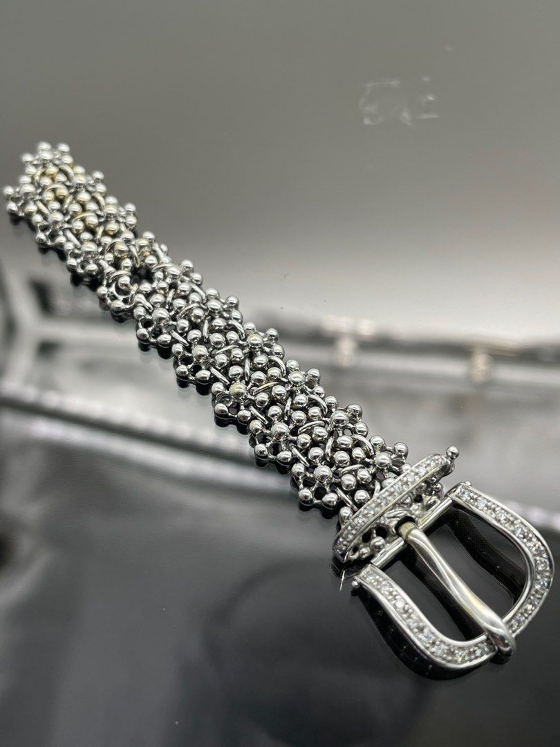 White gold best sale buckle ring