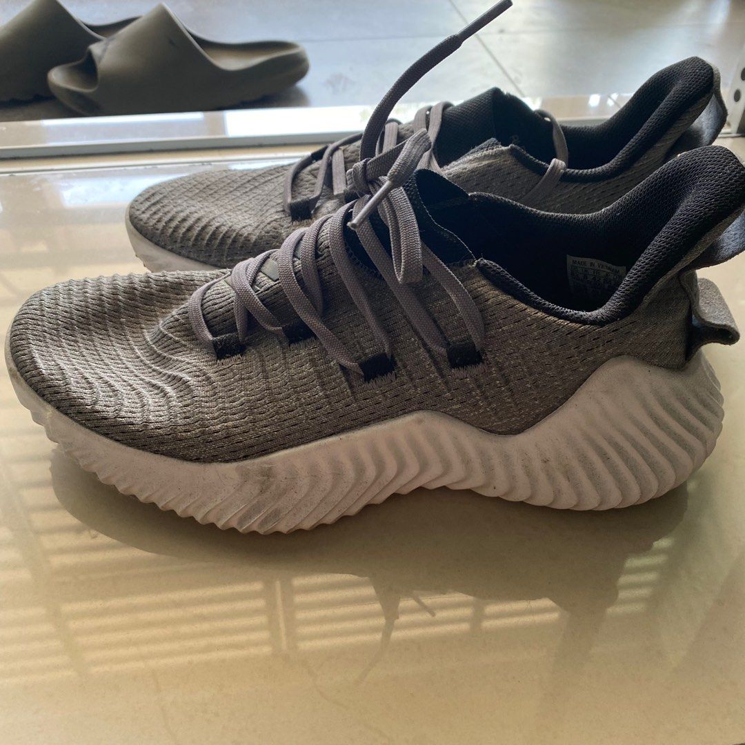 Adidas alphabounce trainer best sale grey
