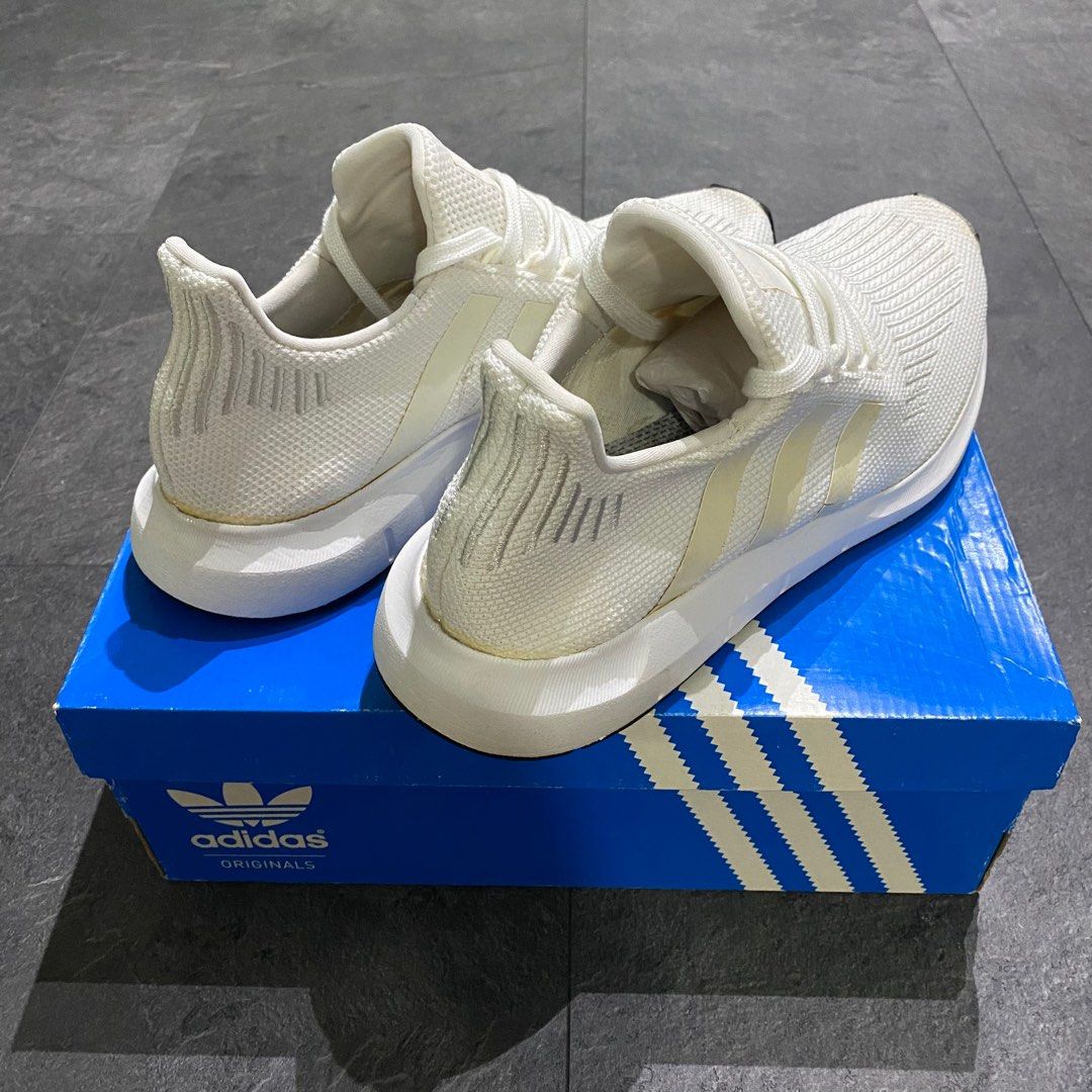 Swift run triple clearance white