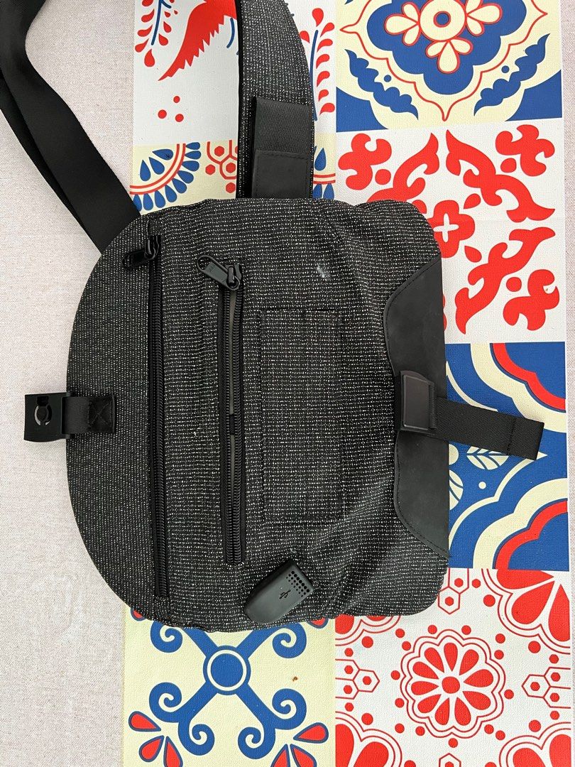 Oakere sling bag deals