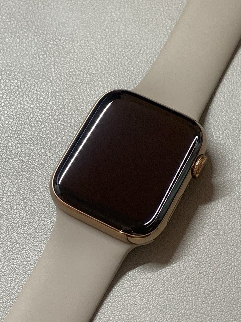 Gold apple watch with stone band online