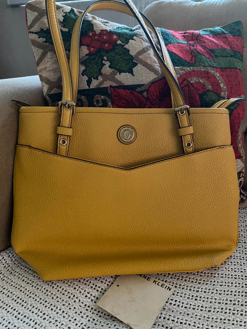 Anne klein hot sale pocket tote
