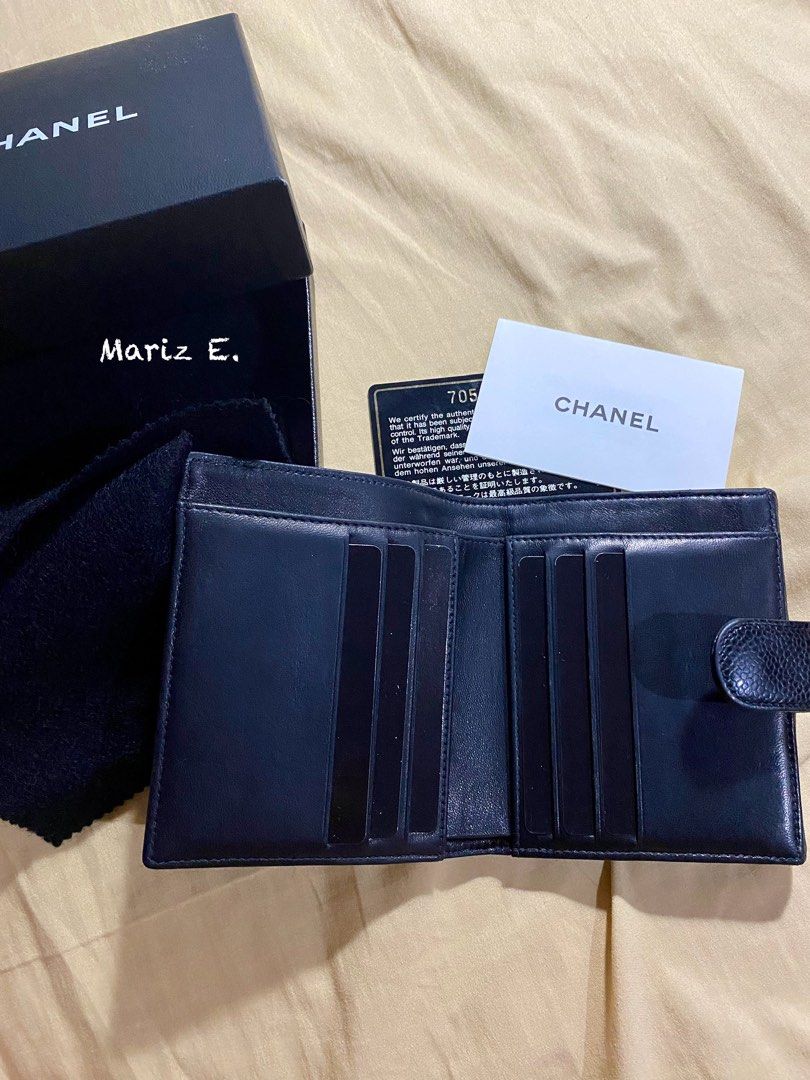 Authentic luxury items (Category: Luxury Bags & Wallets) located in Quezon City. Submitted by marize09 (Listing ID 1264475494, Image 1). Description: Complete inclusion Rank AB Box Card With holo intact Dust bag All original Guaranteed authentic ✔️.