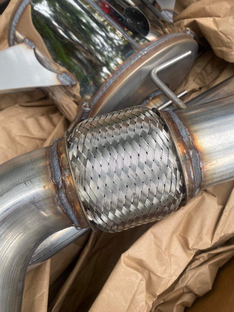 AWE MUFFLER FK8 Civic Type R, Car Parts & Accessories, Mufflers and