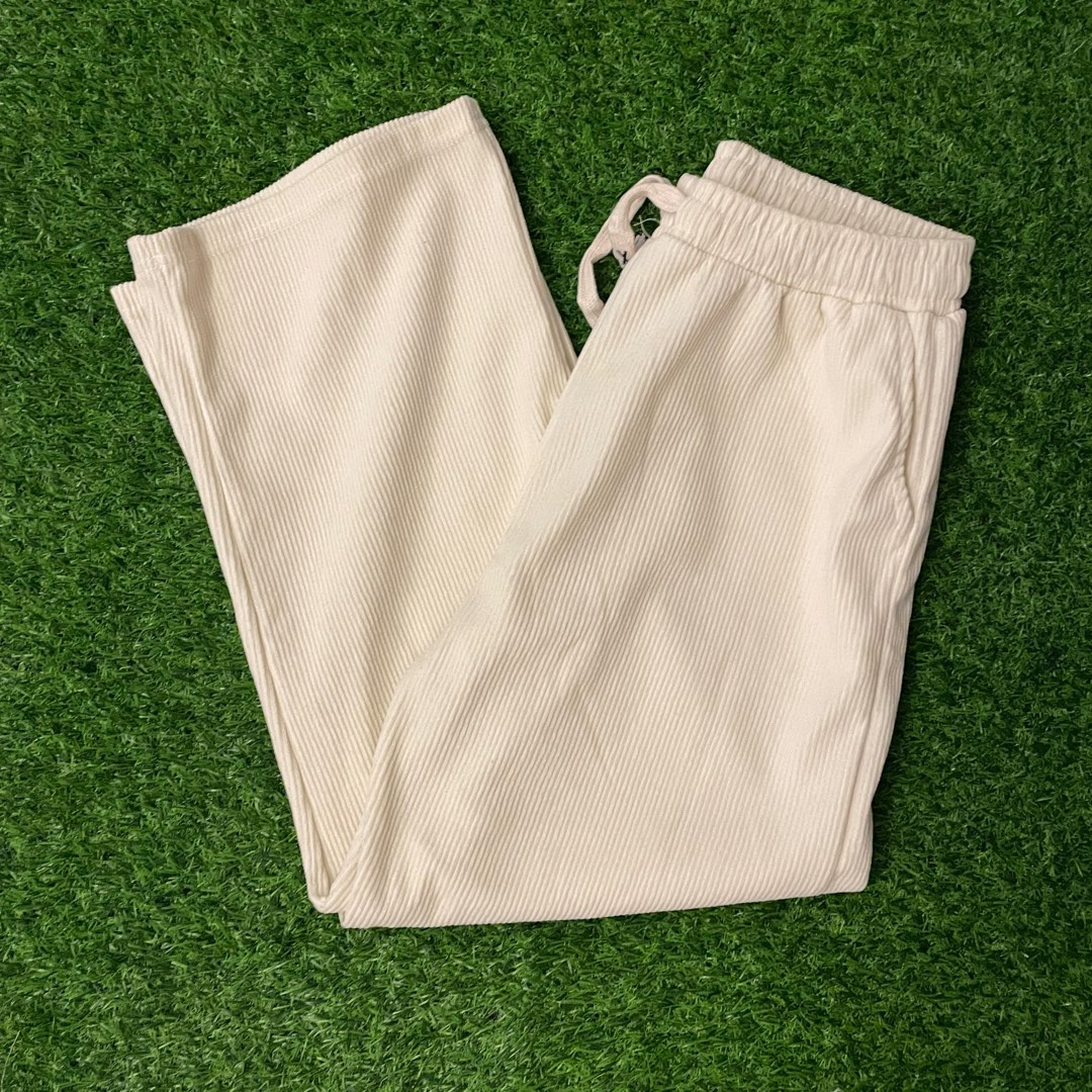 Baggy Corduroy Cream Pants, Men's Fashion, Bottoms, Jeans on Carousell