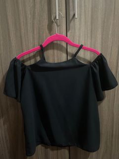 (Category: ) located in . Submitted by bpcloset (Listing ID 1271000289, Image 1). Description: .