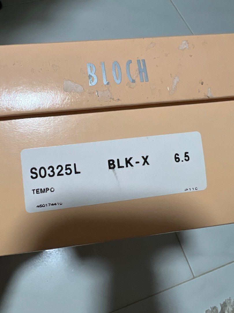 bloch cuban heel character shoes