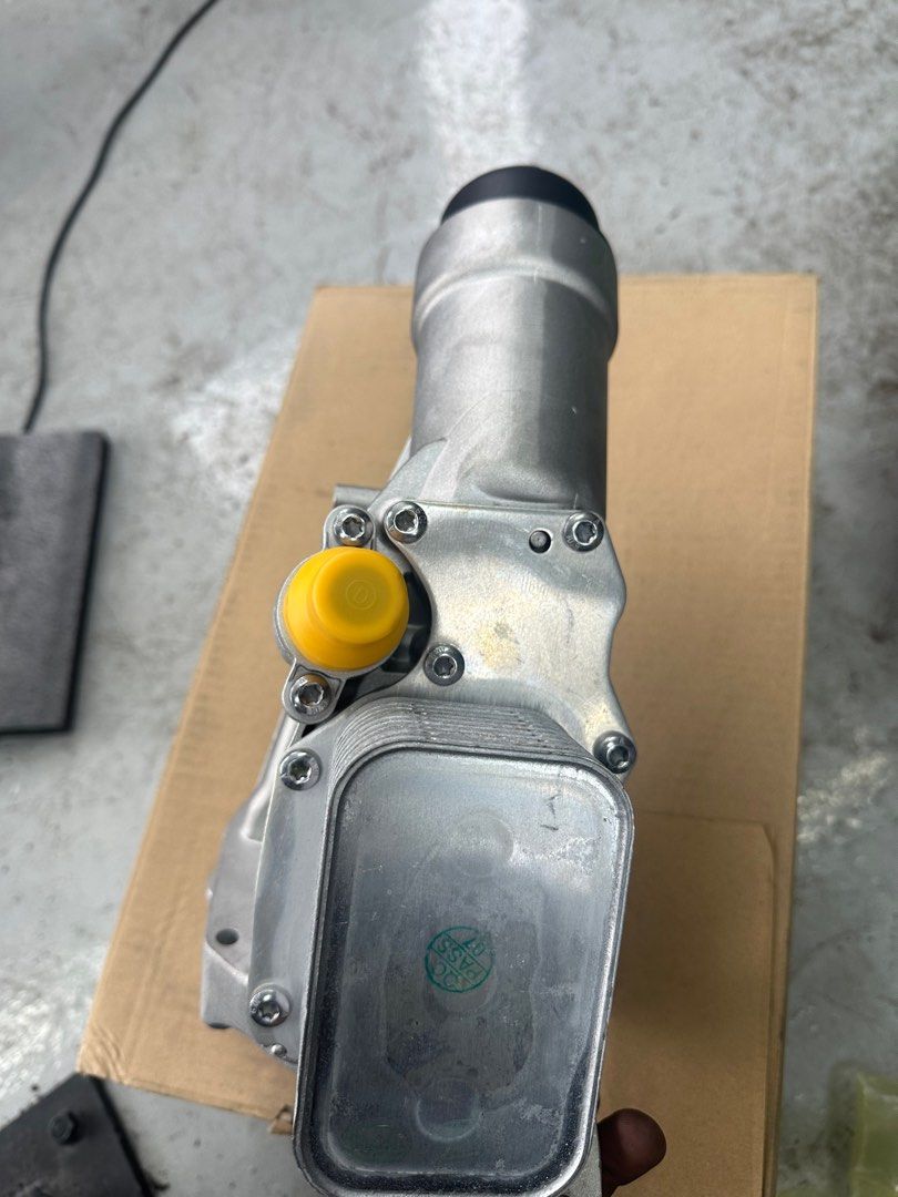 Bmw b48 aluminium oil filter housing (old model), Car Accessories