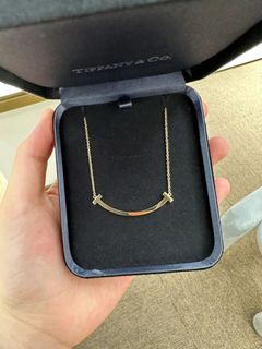 Cartier store smile necklace