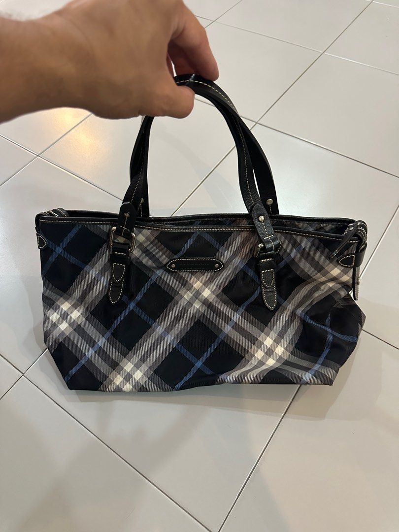 Burberry blue label handbag store