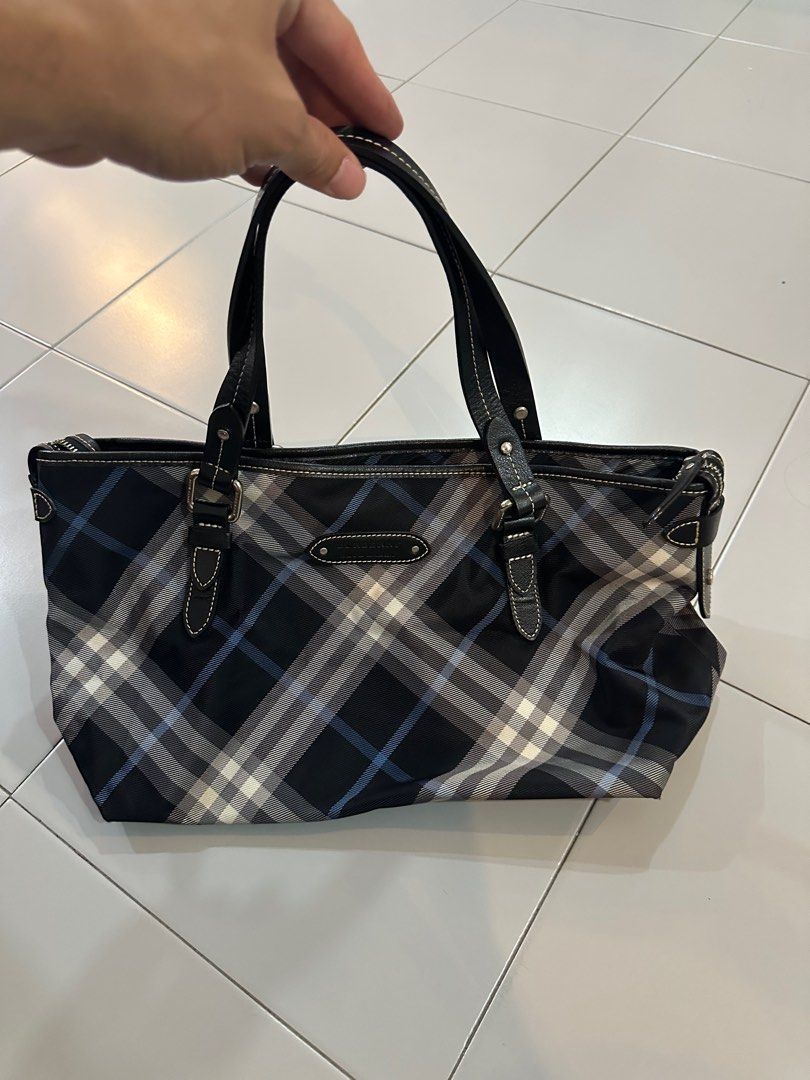 Burberry blue label shoulder bag sales