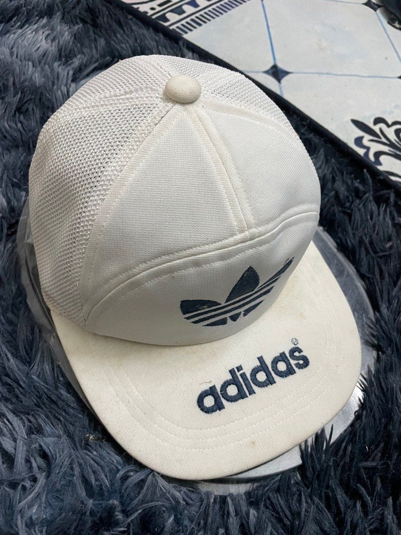 Adidas vintage cap hotsell
