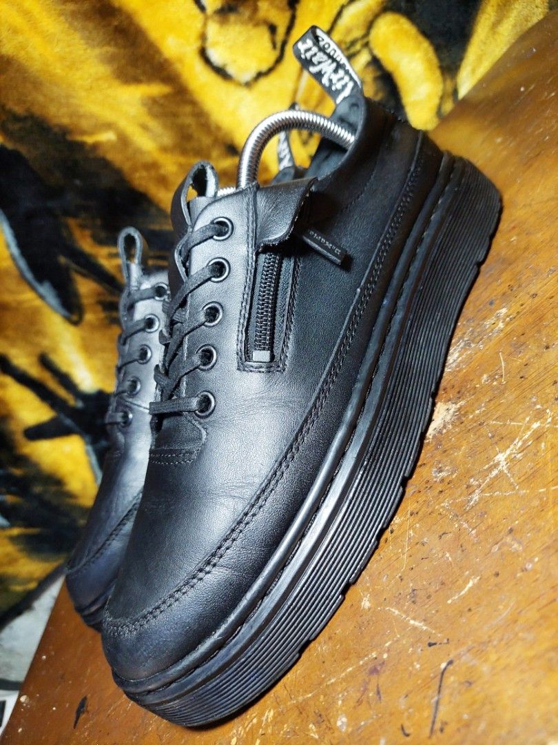 DR. MARTENS DANTE ZIP II size 8 men. Women 9 Men s Fashion