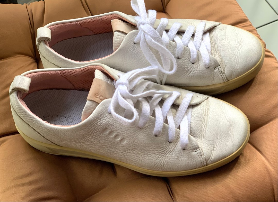 Ecco shoe width sales
