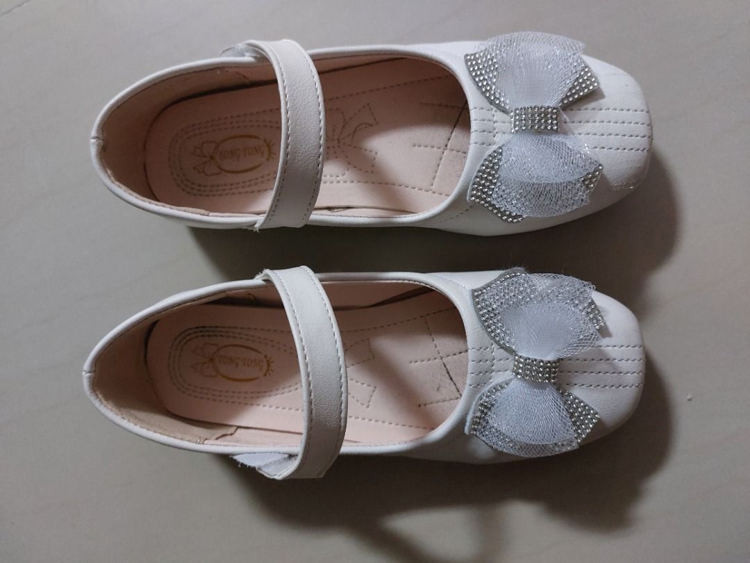 Girl s shoes Babies Kids Babies Kids Fashion on Carousell