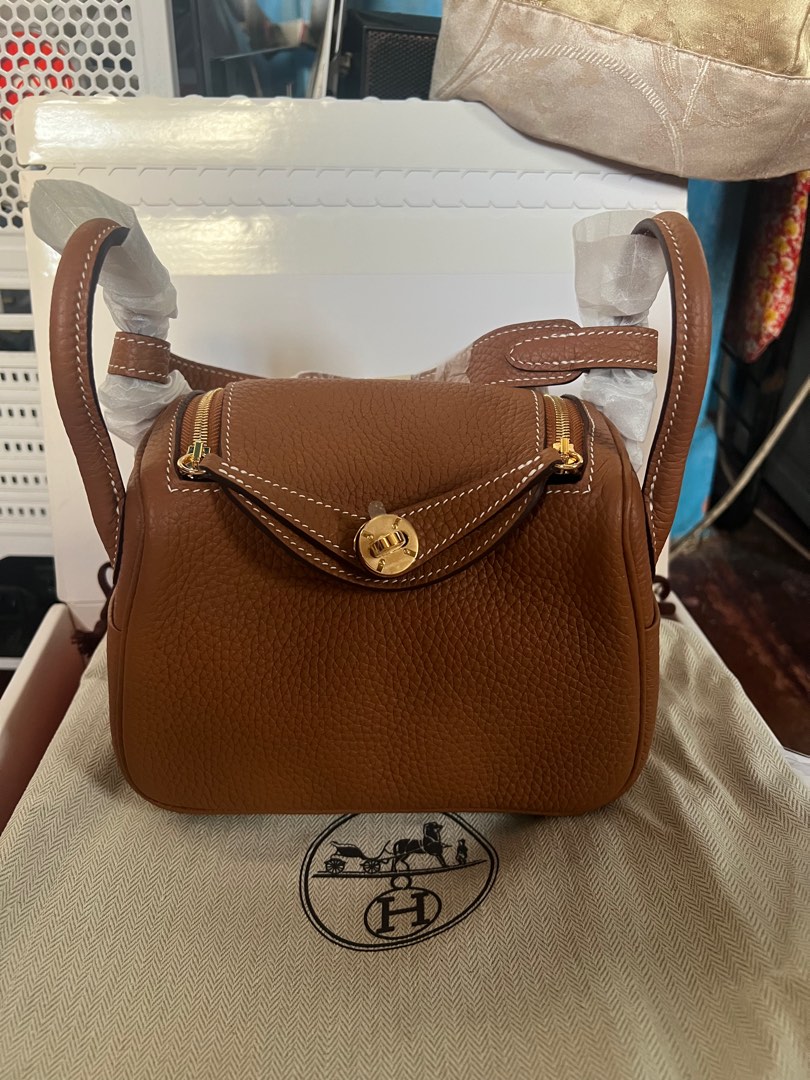 Hermes Lindy mini size 18cn, Luxury, Bags & Wallets on Carousell