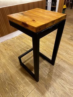 High bar stool