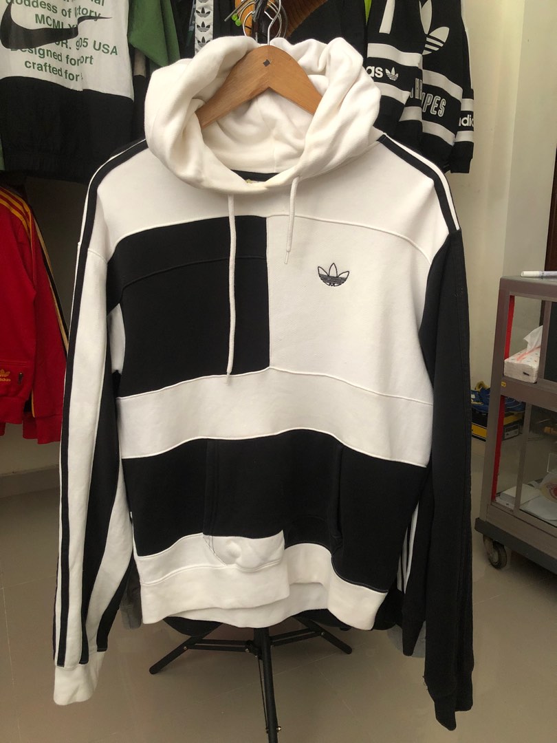 jarang ada hoodie adidas colorblock trefoil asymmetrical