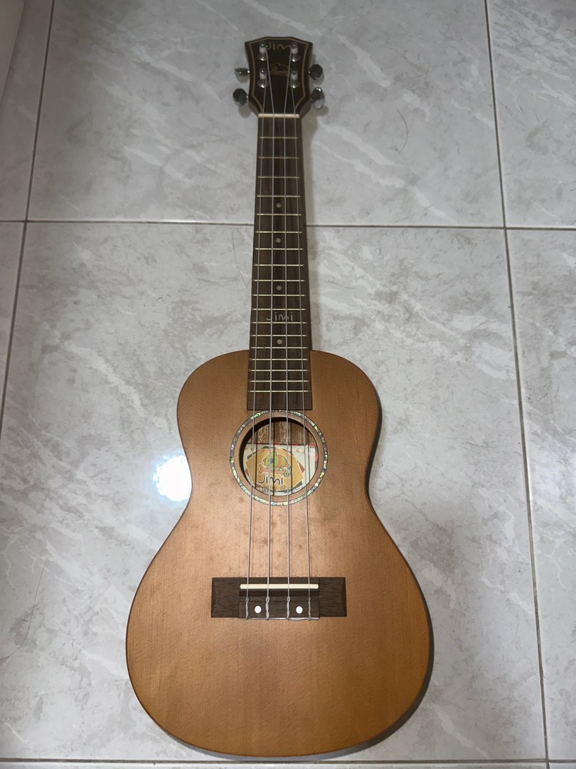 Jimi Ukulele, Hobbies & Toys, Music & Media, Musical Instruments on