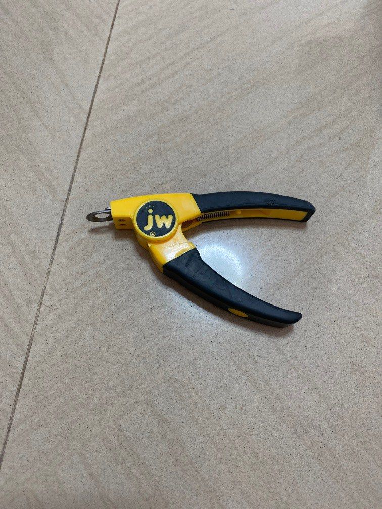 JW GRIPSOFT DELUXE GUILLOTINE STYLE NAIL clipper Pet Supplies