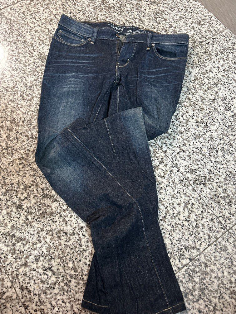 Levi s slight curve straight leg Women s Fashion Bottoms
