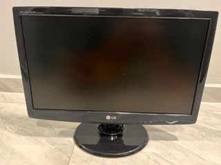 (Category: ) located in . Submitted by scammer5566 (Listing ID 1270940180, Image 1). Description: .
