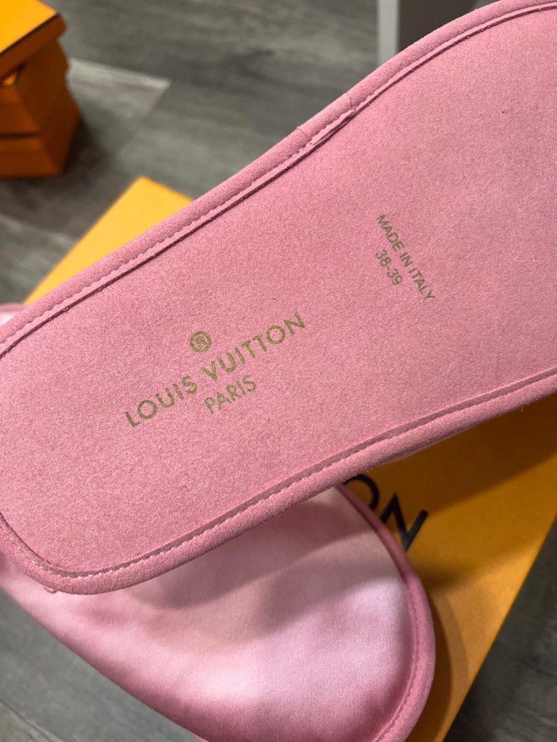 Louis vuitton discount suite flat mule