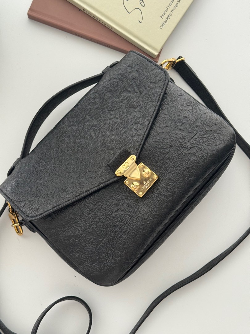 Lv metis black sales