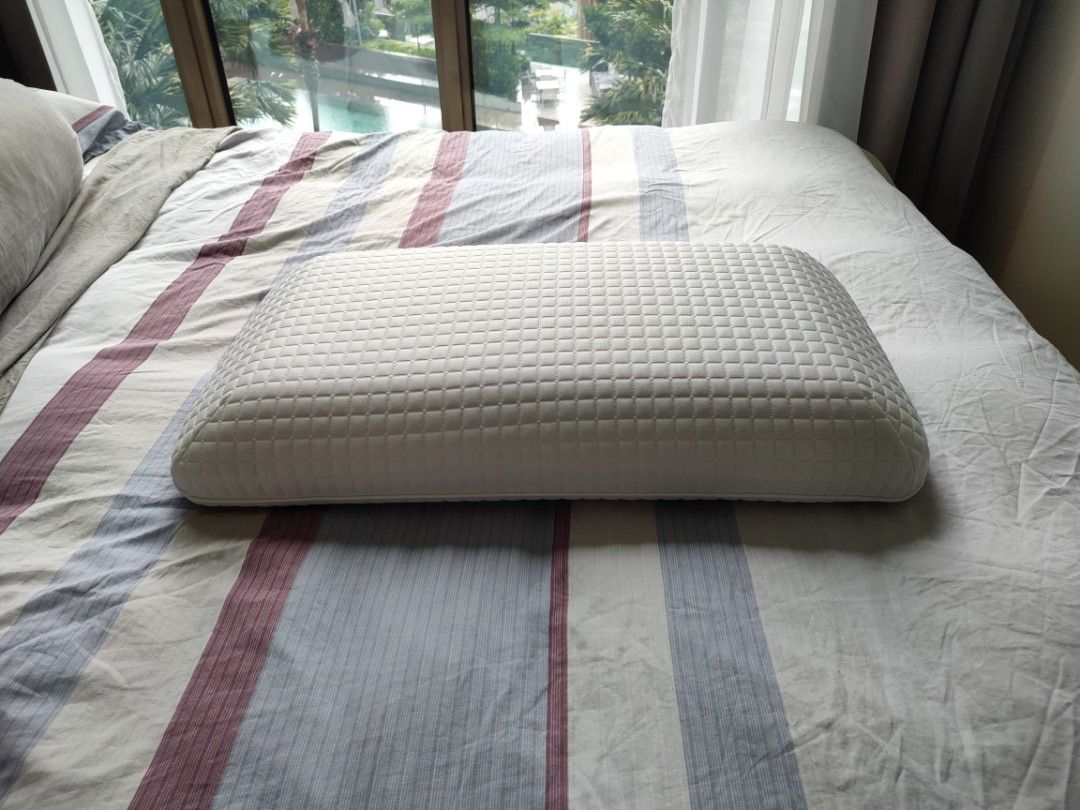 Ikea MJ LKKLOCKA ergonomic pilllow