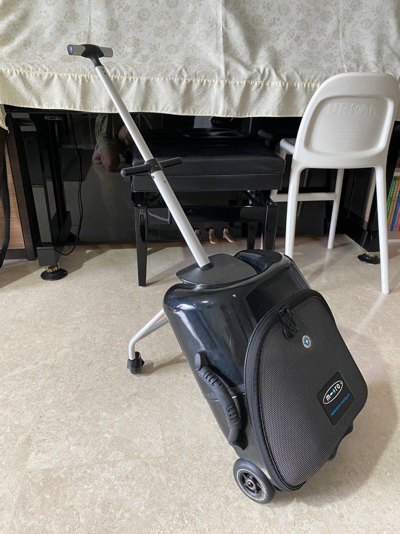 Rideable luggage best sale