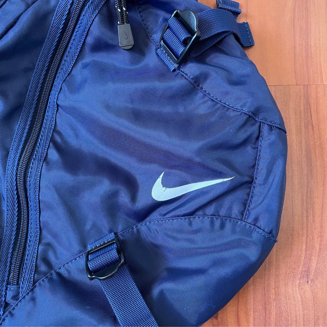 Chest harness bag nike hot sale