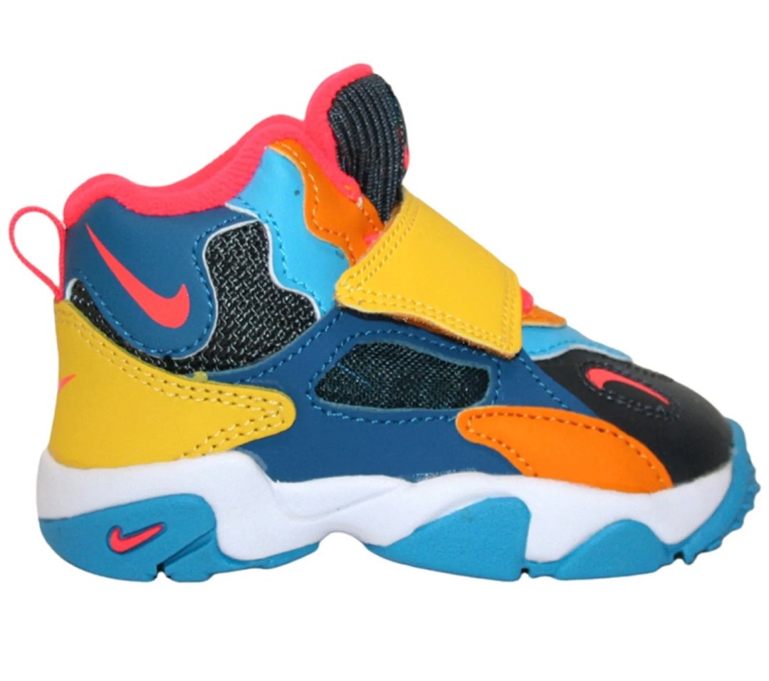 Kids nike speed turf top