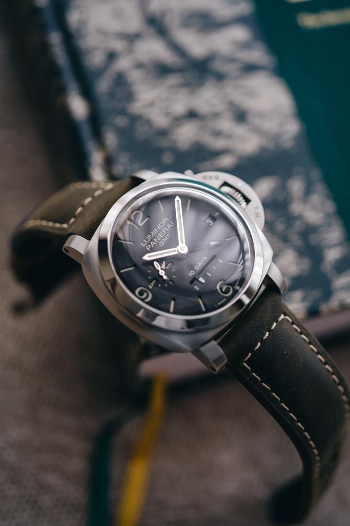 Panerai deals pam 270