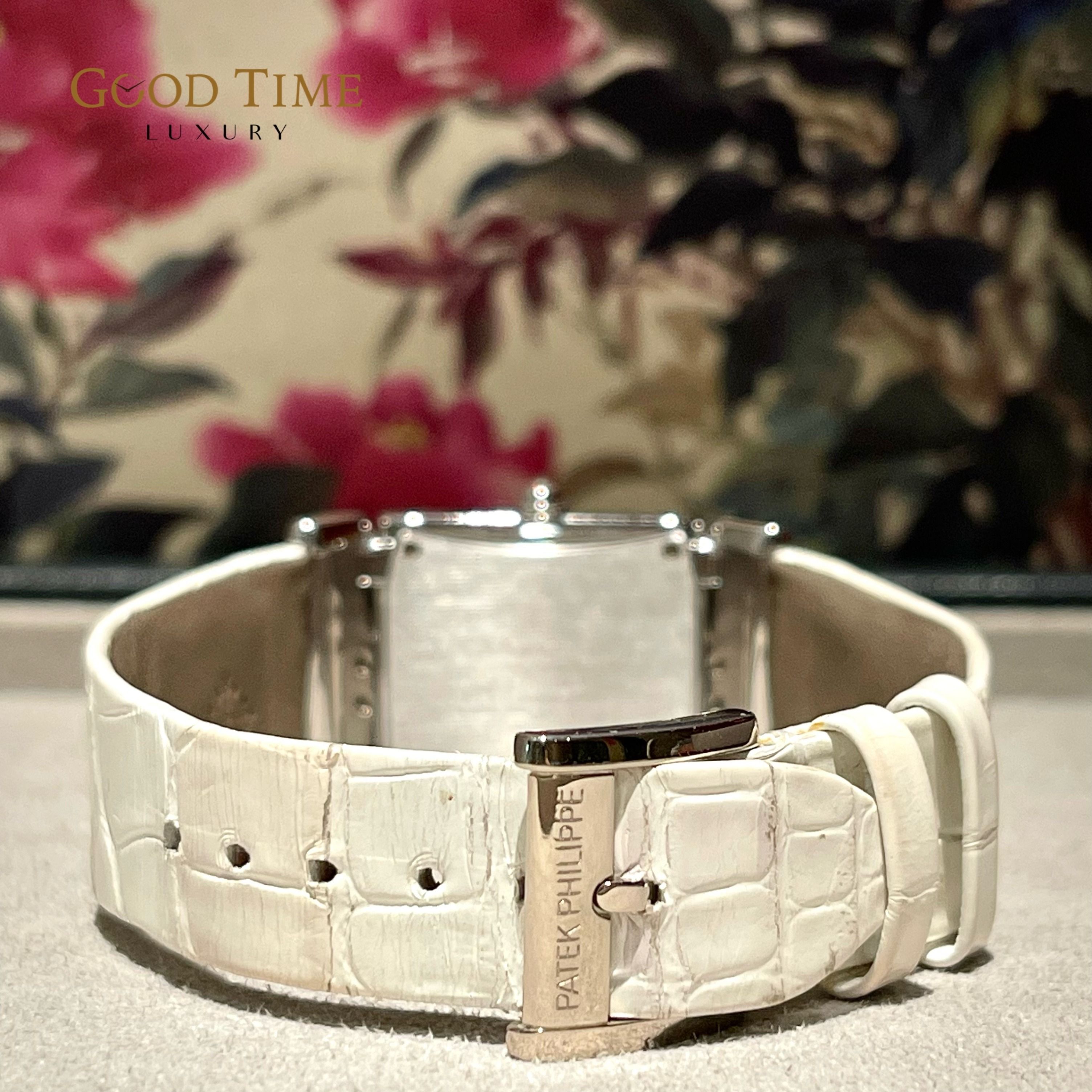 Patek Philippe White Gold Twenty-4 Grey Dial 4920G-001 4920G (Category: Watches) located in Singapore. Submitted by goodtimeluxury (Listing ID 1270924583, Image 3). Description: Brand: Patek Philippe Model: White Gold Twenty-4 Grey Dial 4920G-001 4920G Year: 2007 Box and Papers: Yes Description: Mint Condition Payment mode: - Bank Transfer, Paynow, Cash - Additional 2.5% for one time credit card VISA, MASTERS, AMEX - Additional 4.5% for 12 months