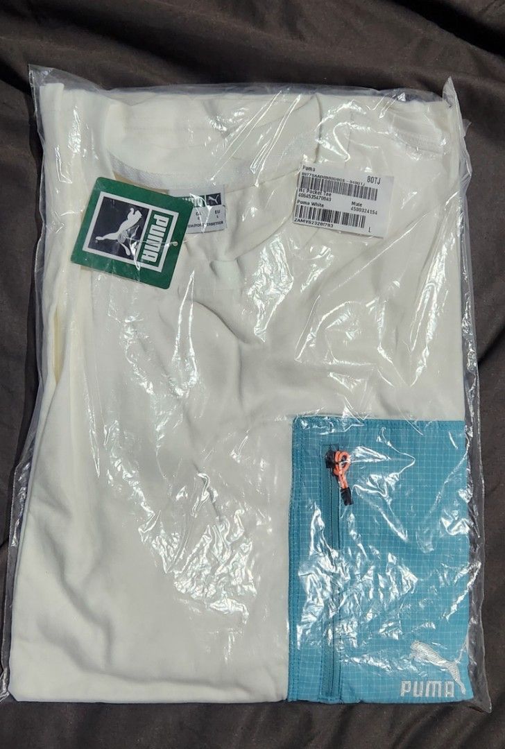 PUMA- Pocket tee (Category: Tshirts & Polo Shirts ) located in Manila. Submitted by agentus (Listing ID 1270928778, Image 2). Description: PUMA- T -Shirt HC Pocket Men's Tee Color - white.