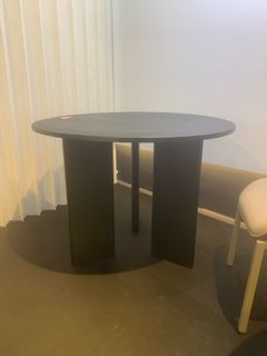 (Category: ) located in . Submitted by furniturespree (Listing ID 1270884383, Image 1). Description: .