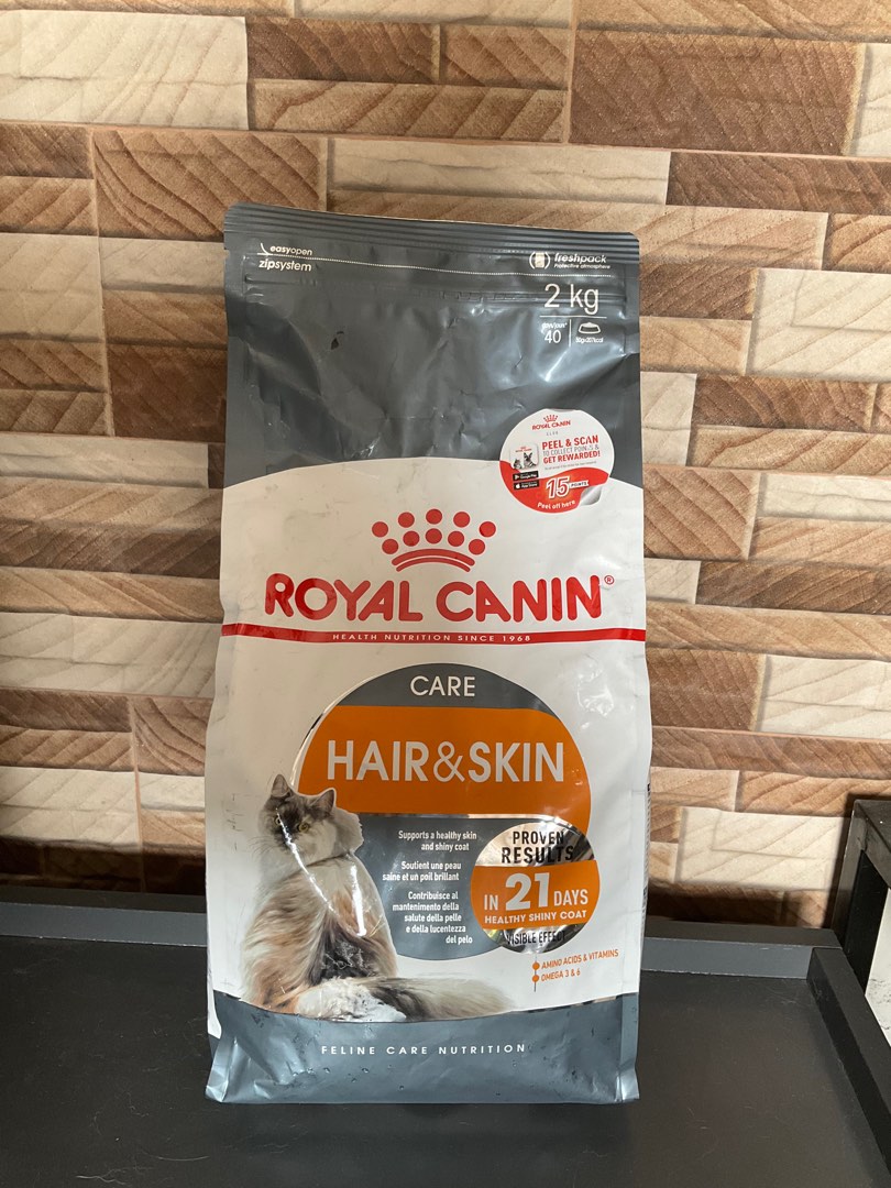 royal-canin-hair-skin-2kg-pet-supplies-pet-food-on-carousell