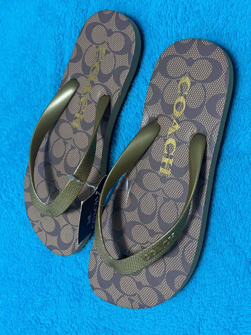 Coach flip flops sale sales