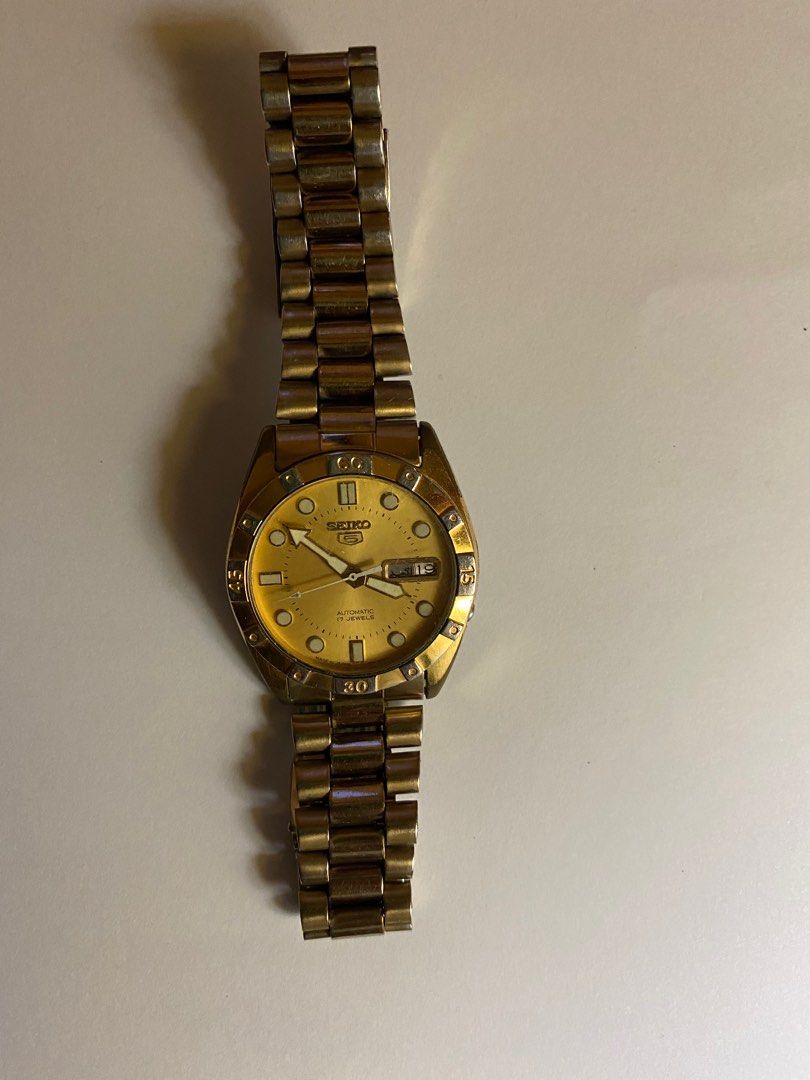 Seiko 5 Automatic 17 Jewels Round Gold Plated Dial and Bracelet