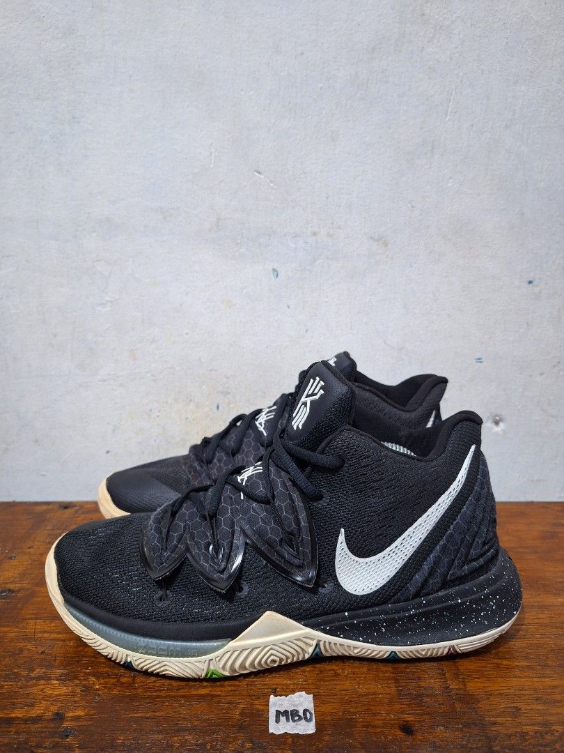 Sepatu basket nike top kyrie irving
