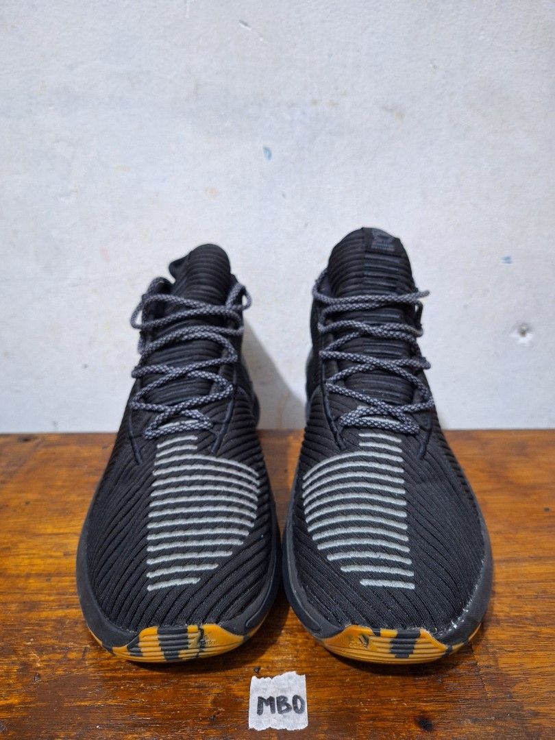 Sepatu basket second original Adidas D rose size 41