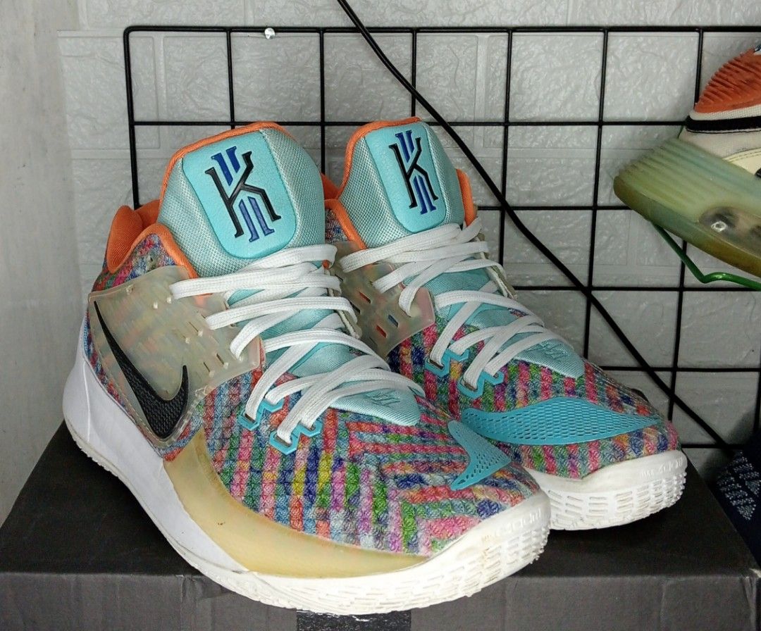 Sepatu 2025 kyrie 2