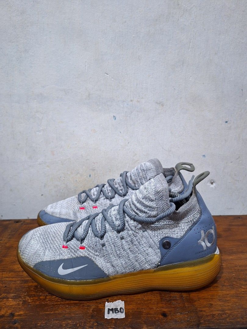 Sepatu second original Nike KD 11 size 44