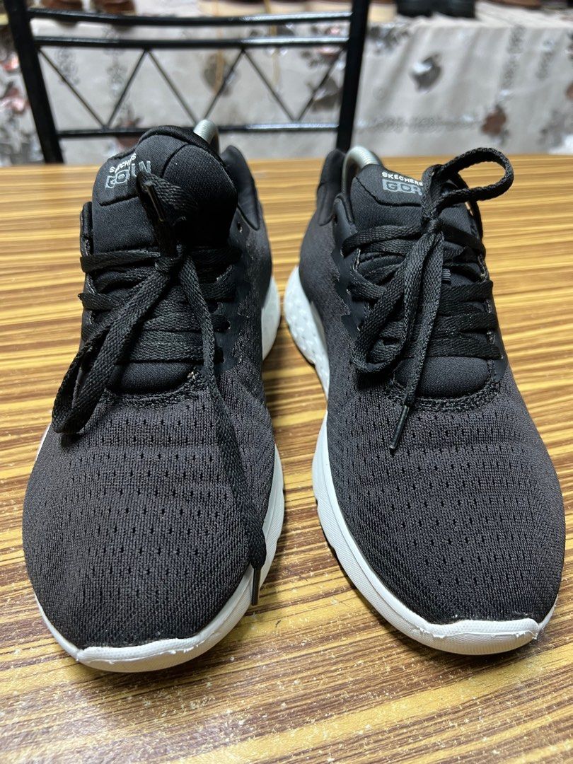 Skechers running outlet shoes 8.5