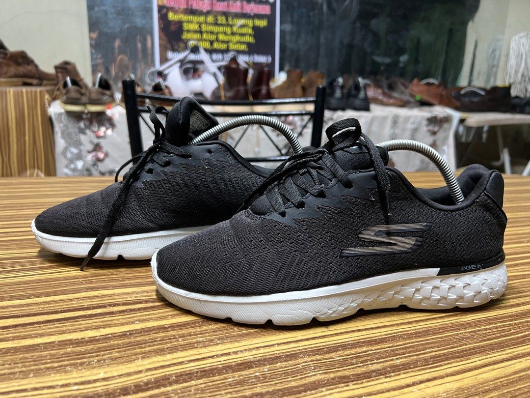 Skechers go discount run 12