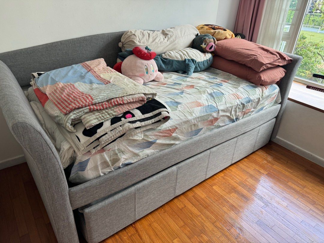 Sofa Bed Very Solid (Category: Bed Frames & Mattresses) located in Singapore. Submitted by eriksurya (Listing ID 1270942219, Image 1). Description: Solid Sofa Bed with 2 beds include mattress. .